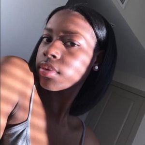 Meet your Posher, Cynthia